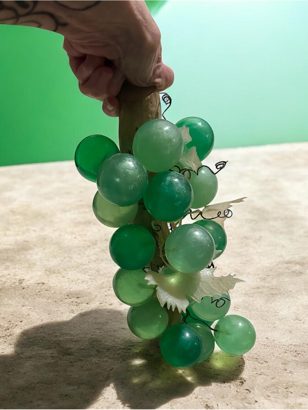 Vintage 1960s Large Green Lucite Grape Cluster on Driftwood – 13" MCM